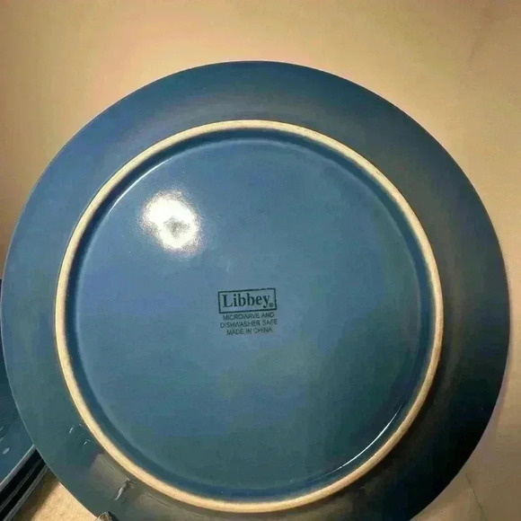 Libbey Blue Snowflake Dinner Plate 10 1/2" - China Dinnerware. Set of 4. - Picture 3 of 4